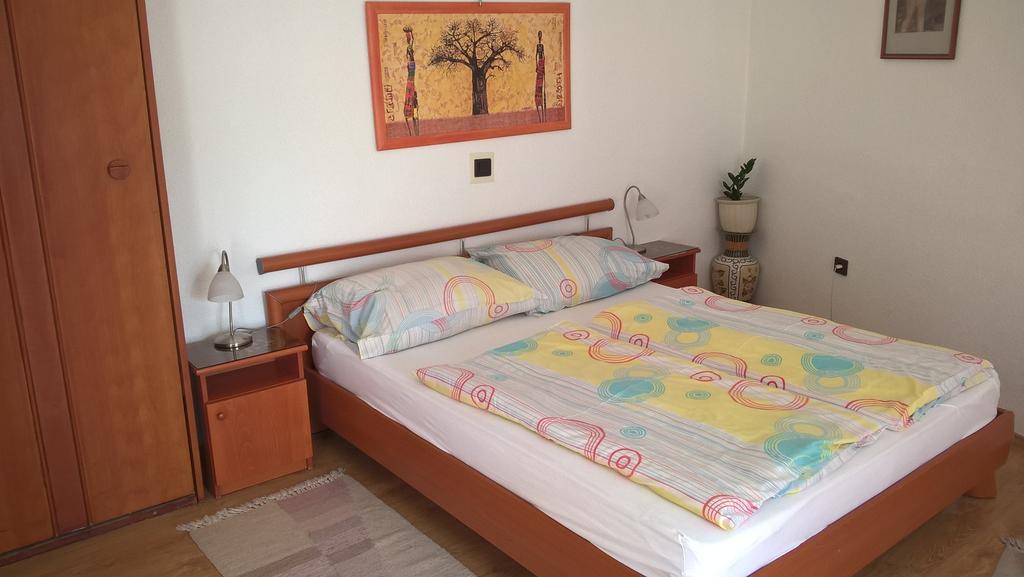 Ria Panzio Bed & Breakfast เอสแตร์กอม ภายนอก รูปภาพ